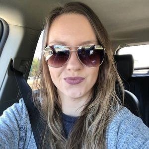 Meet your Posher, Jen